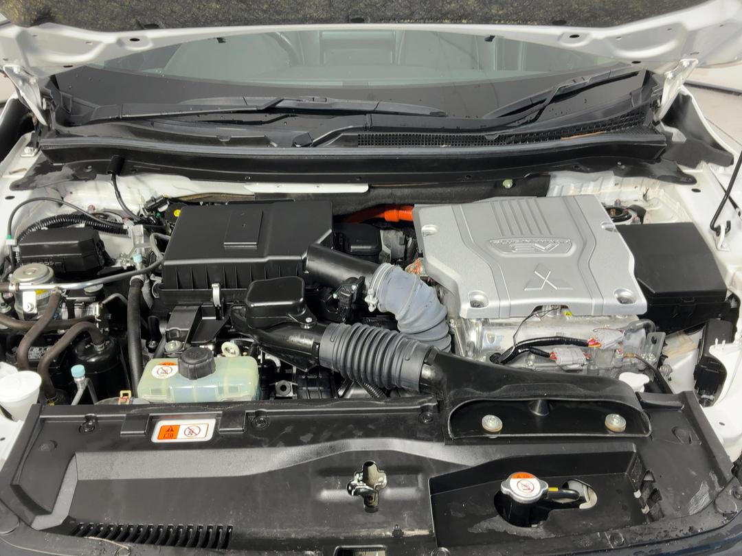 Photo '13' of Mitsubishi Eclipse Cross