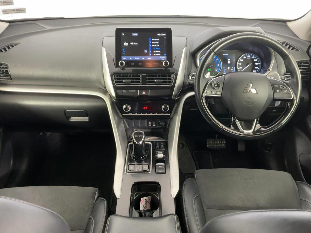 Photo '17' of Mitsubishi Eclipse Cross
