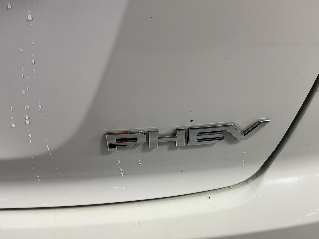 Photo '32' of Mitsubishi Eclipse Cross