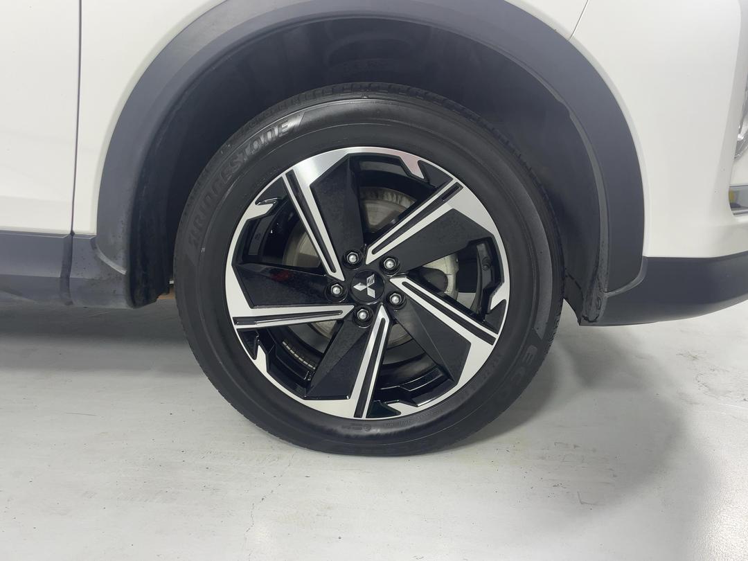 Photo '9' of Mitsubishi Eclipse Cross