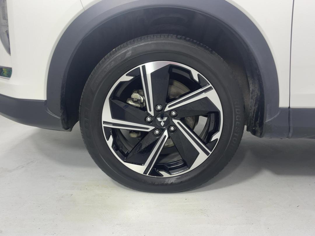 Photo '10' of Mitsubishi Eclipse Cross