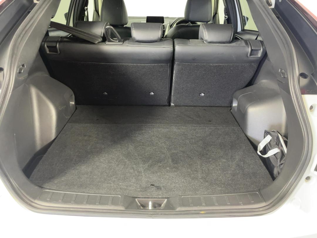 Photo '14' of Mitsubishi Eclipse Cross