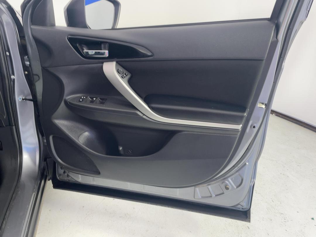 Photo '15' of Mitsubishi Eclipse Cross