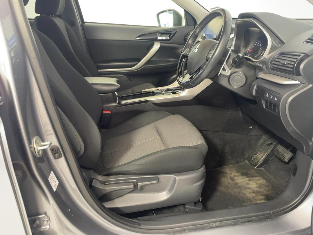 Photo '16' of Mitsubishi Eclipse Cross