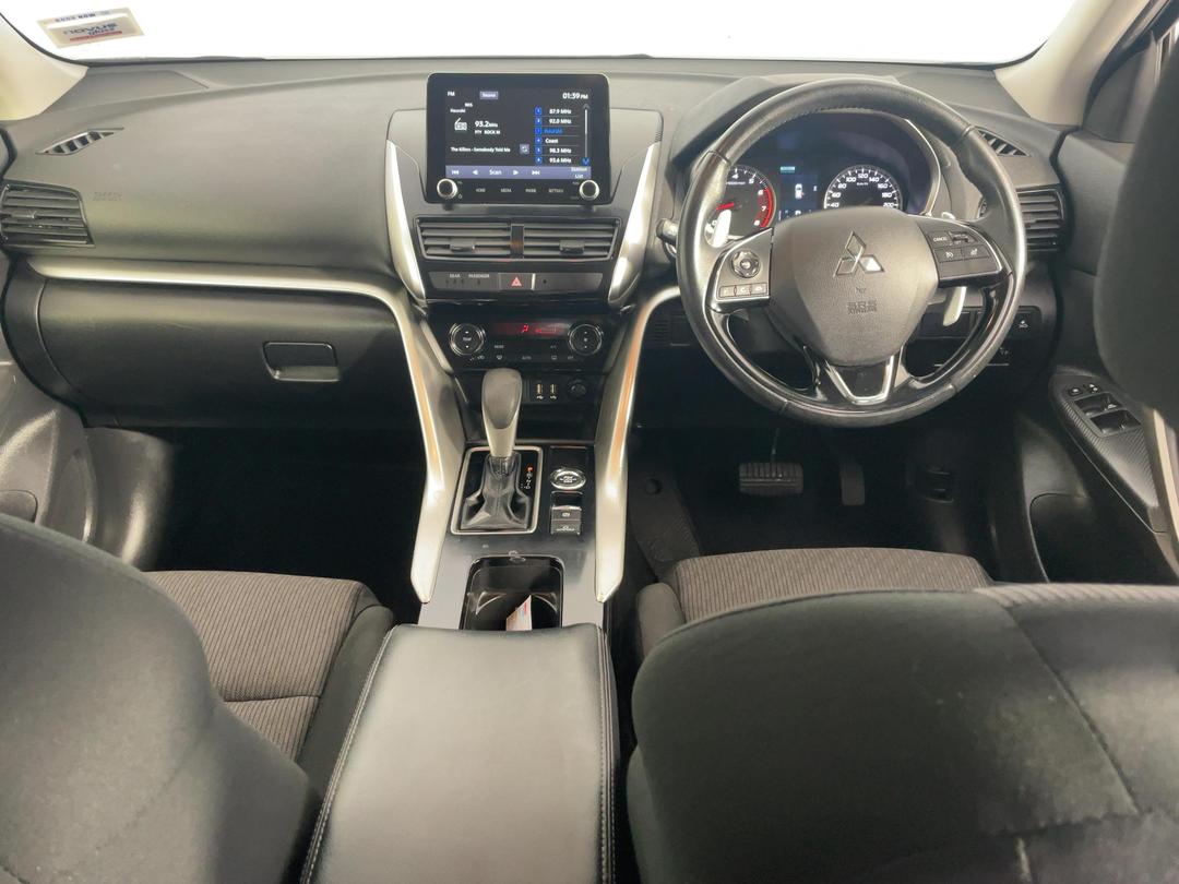 Photo '17' of Mitsubishi Eclipse Cross