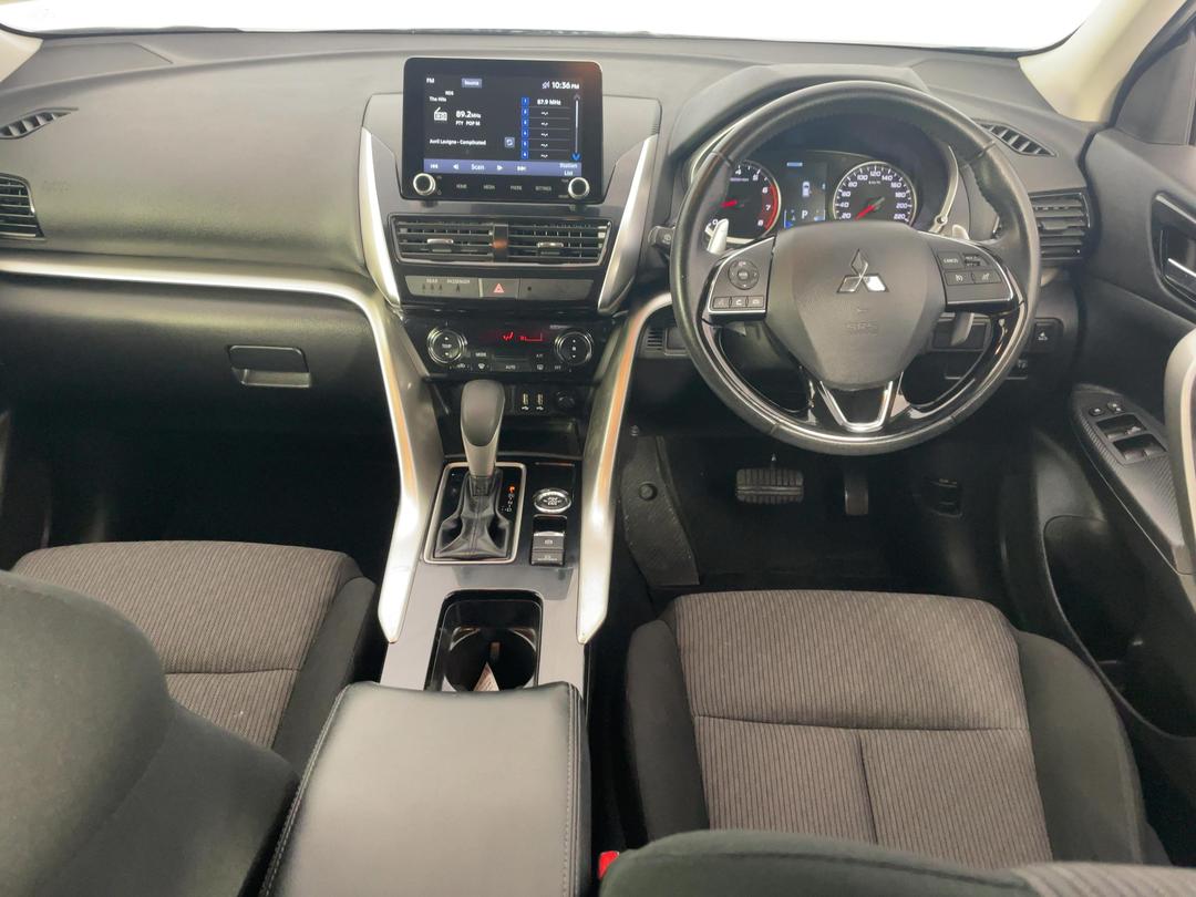 Photo '17' of Mitsubishi Eclipse Cross