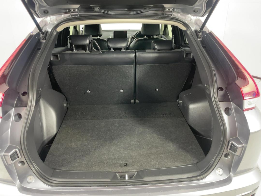 Photo '14' of Mitsubishi Eclipse Cross