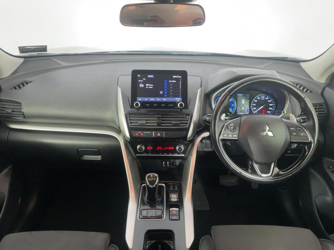 Photo '17' of Mitsubishi Eclipse Cross