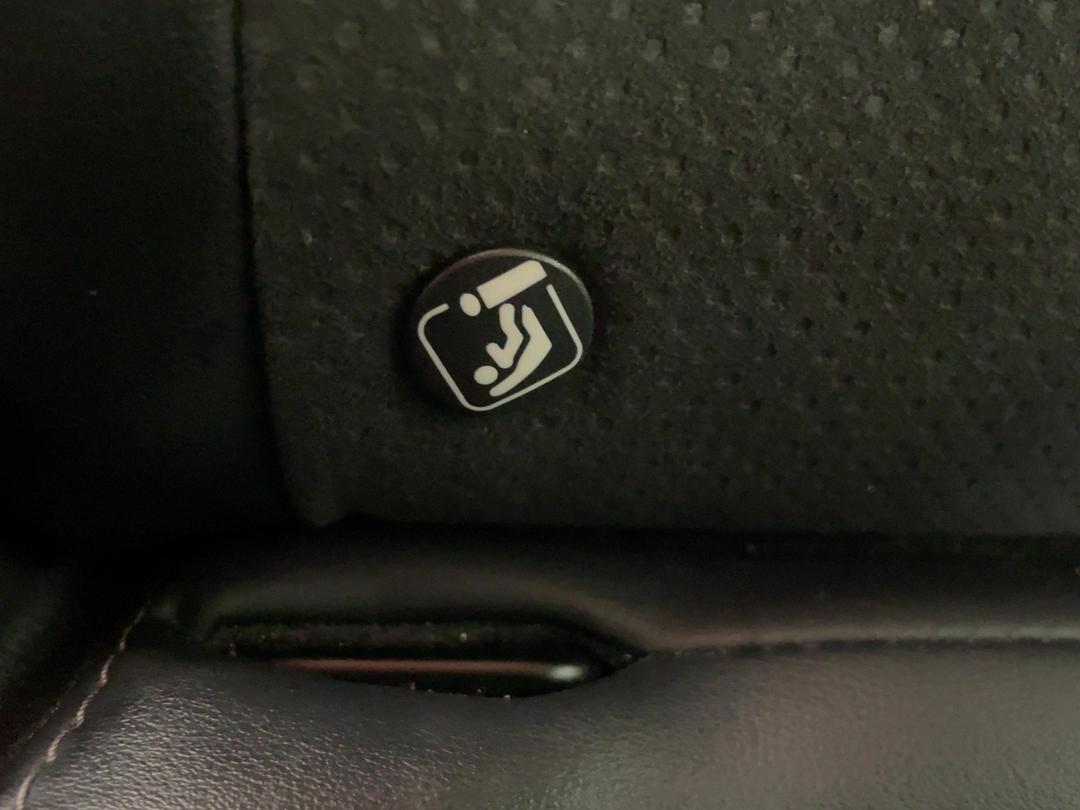 Photo '23' of Mitsubishi Eclipse Cross