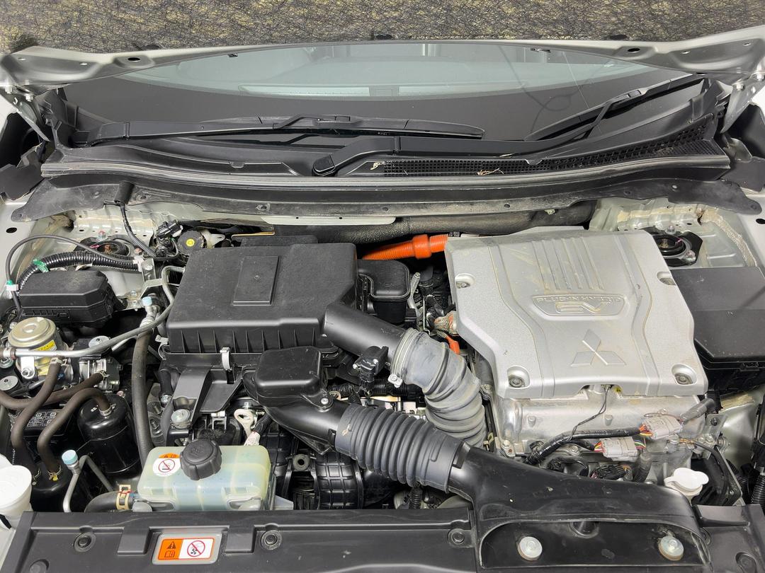 Photo '13' of Mitsubishi Eclipse Cross