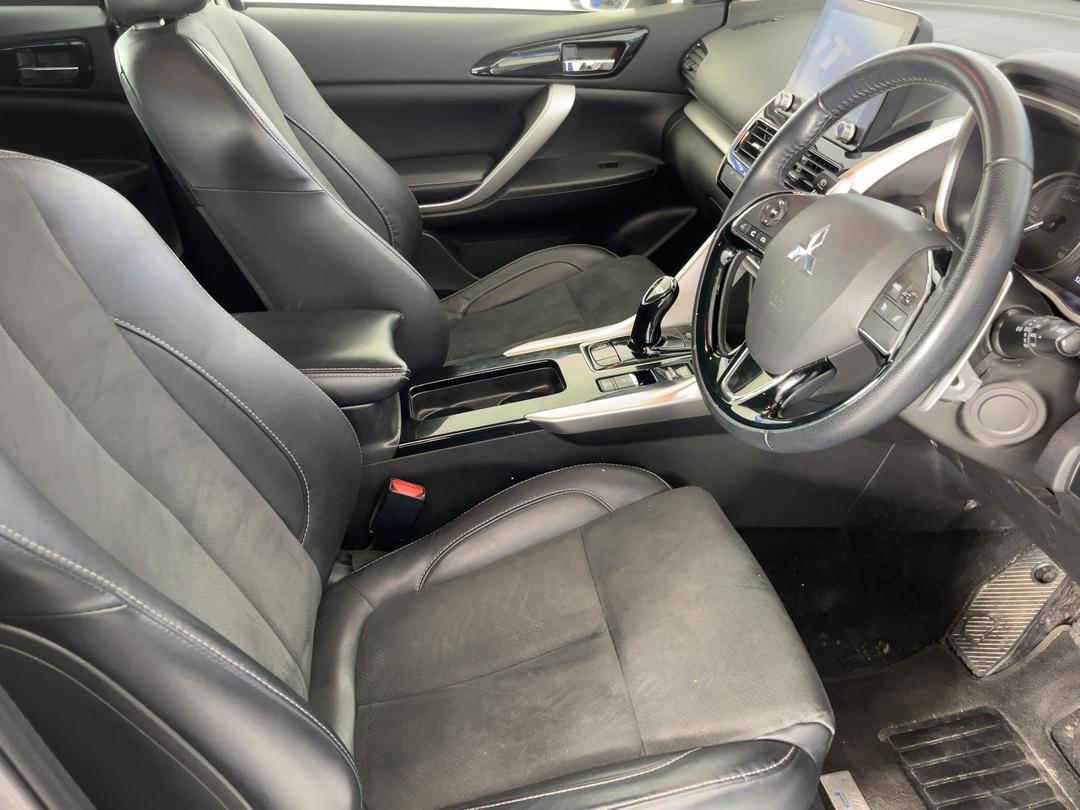 Photo '16' of Mitsubishi Eclipse Cross