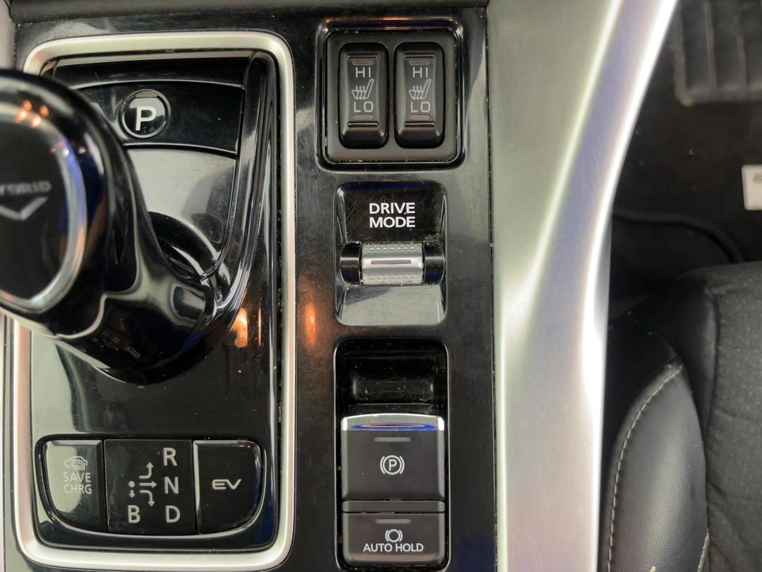 Photo '28' of Mitsubishi Eclipse Cross