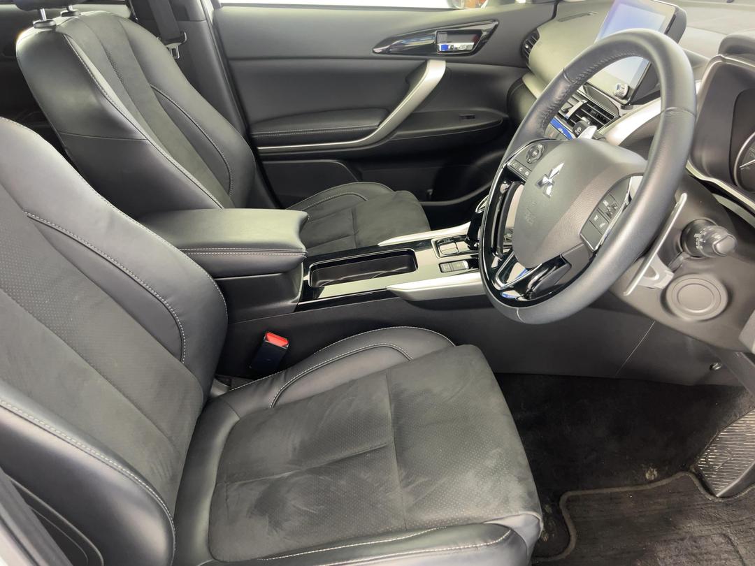 Photo '16' of Mitsubishi Eclipse Cross