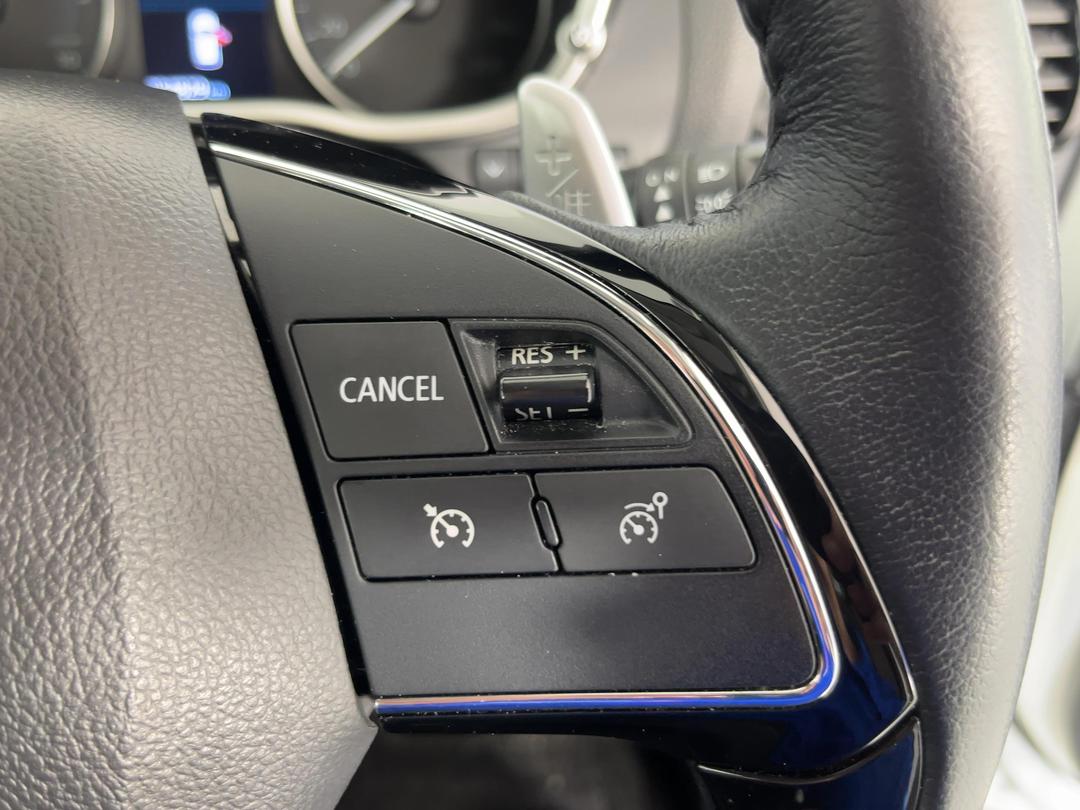 Photo '25' of Mitsubishi Eclipse Cross
