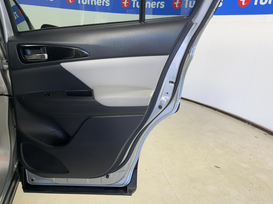 Photo '19' of Mitsubishi Eclipse Cross