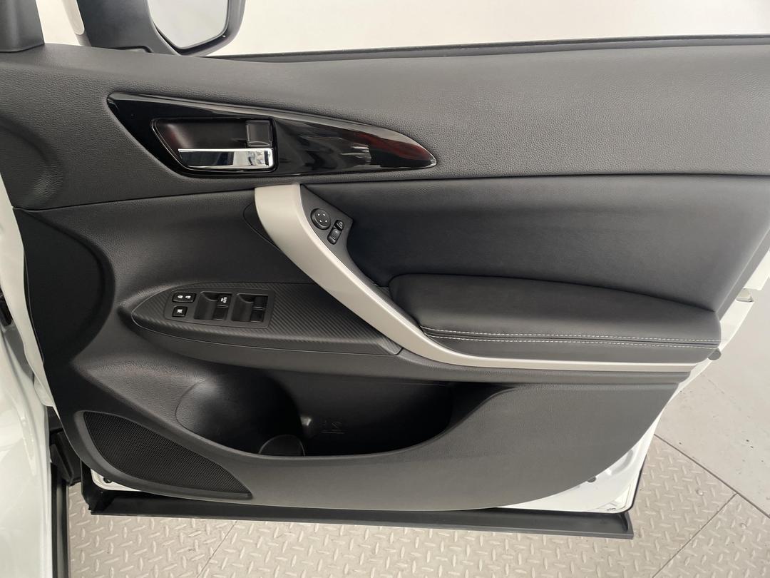 Photo '15' of Mitsubishi Eclipse Cross