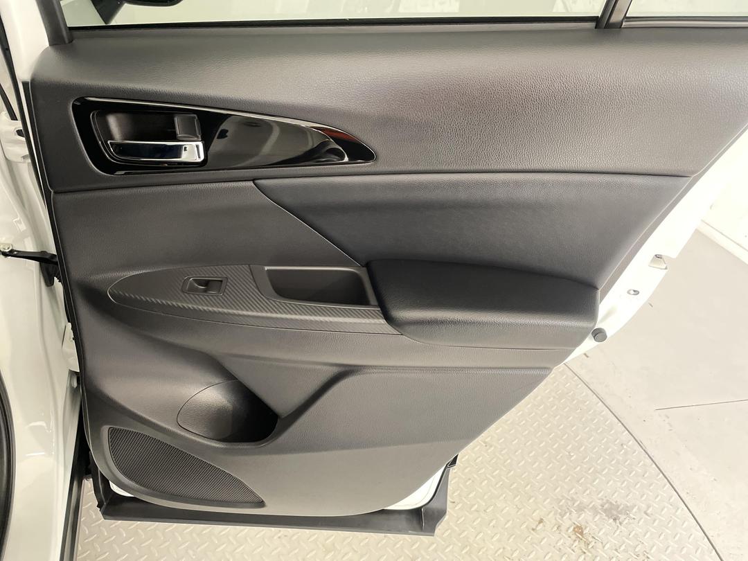 Photo '19' of Mitsubishi Eclipse Cross