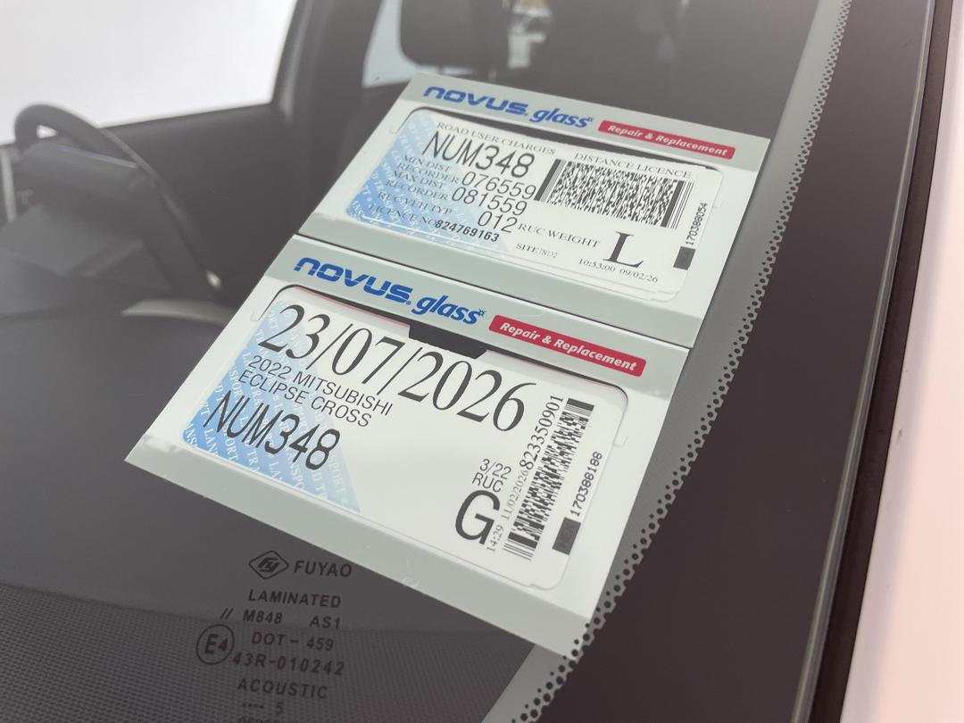 Photo '35' of Mitsubishi Eclipse Cross