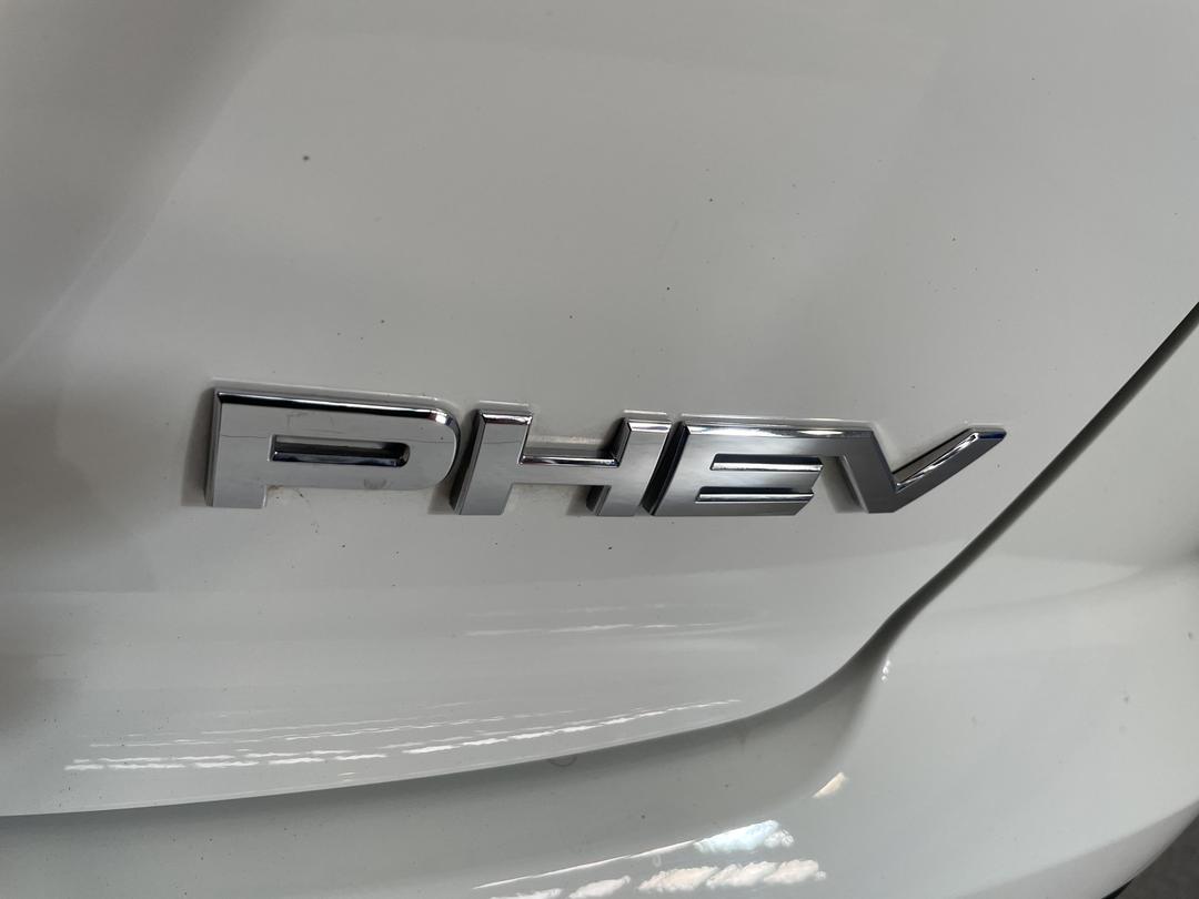 Photo '38' of Mitsubishi Eclipse Cross