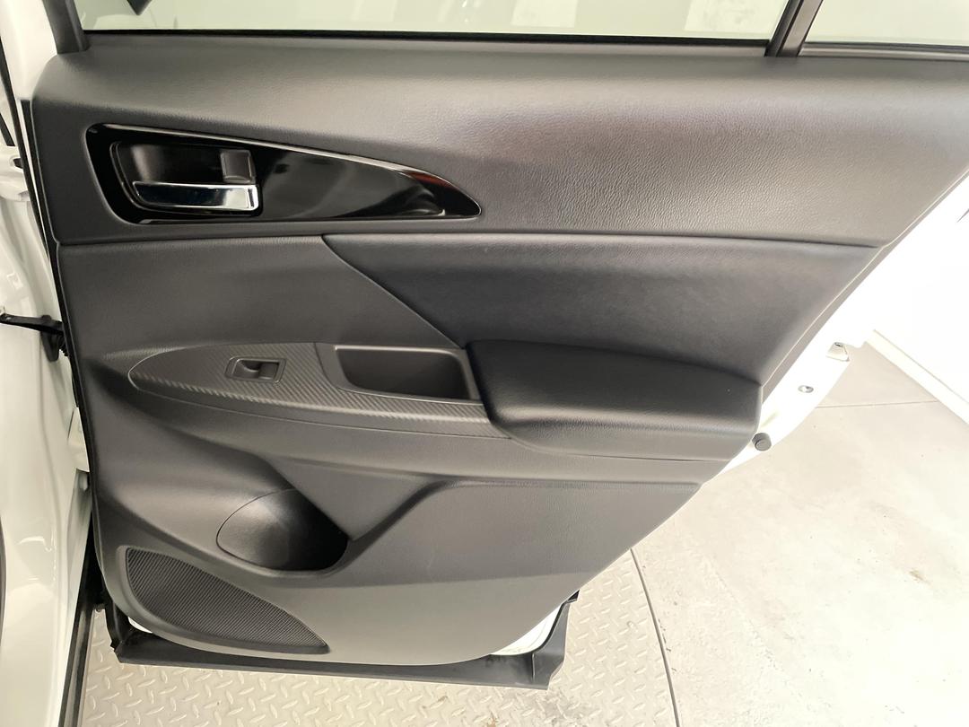 Photo '19' of Mitsubishi Eclipse Cross