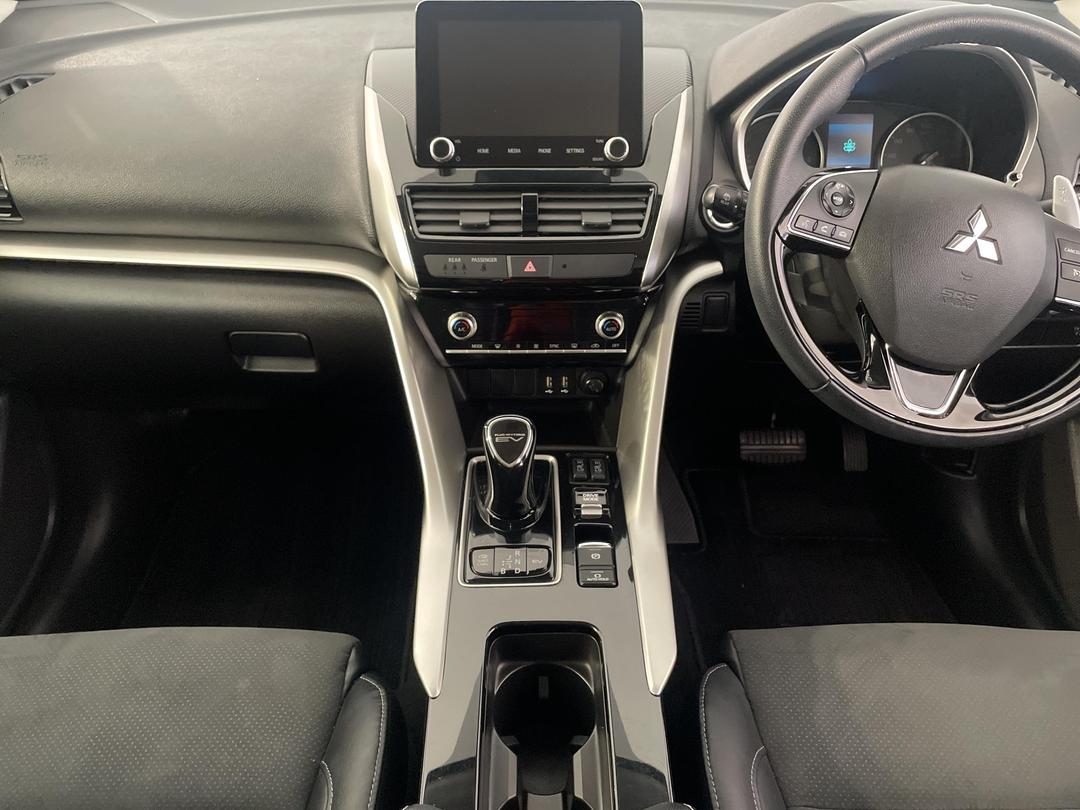 Photo '18' of Mitsubishi Eclipse Cross