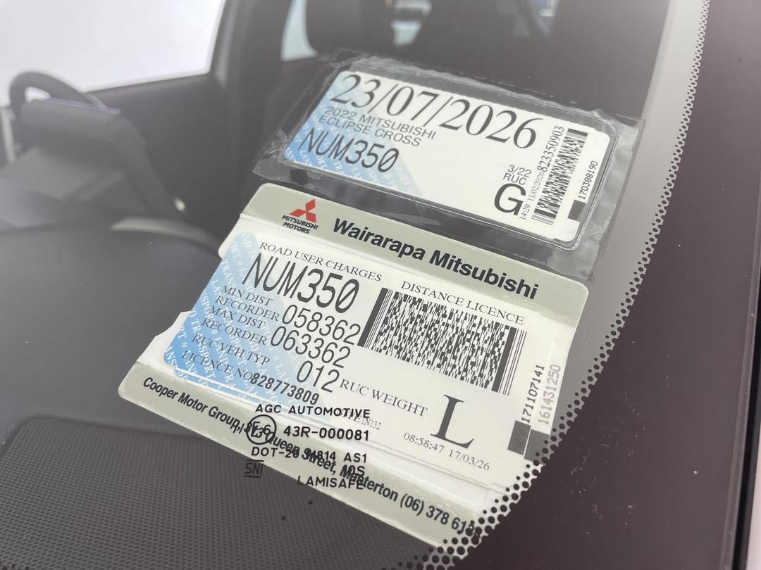 Photo '35' of Mitsubishi Eclipse Cross