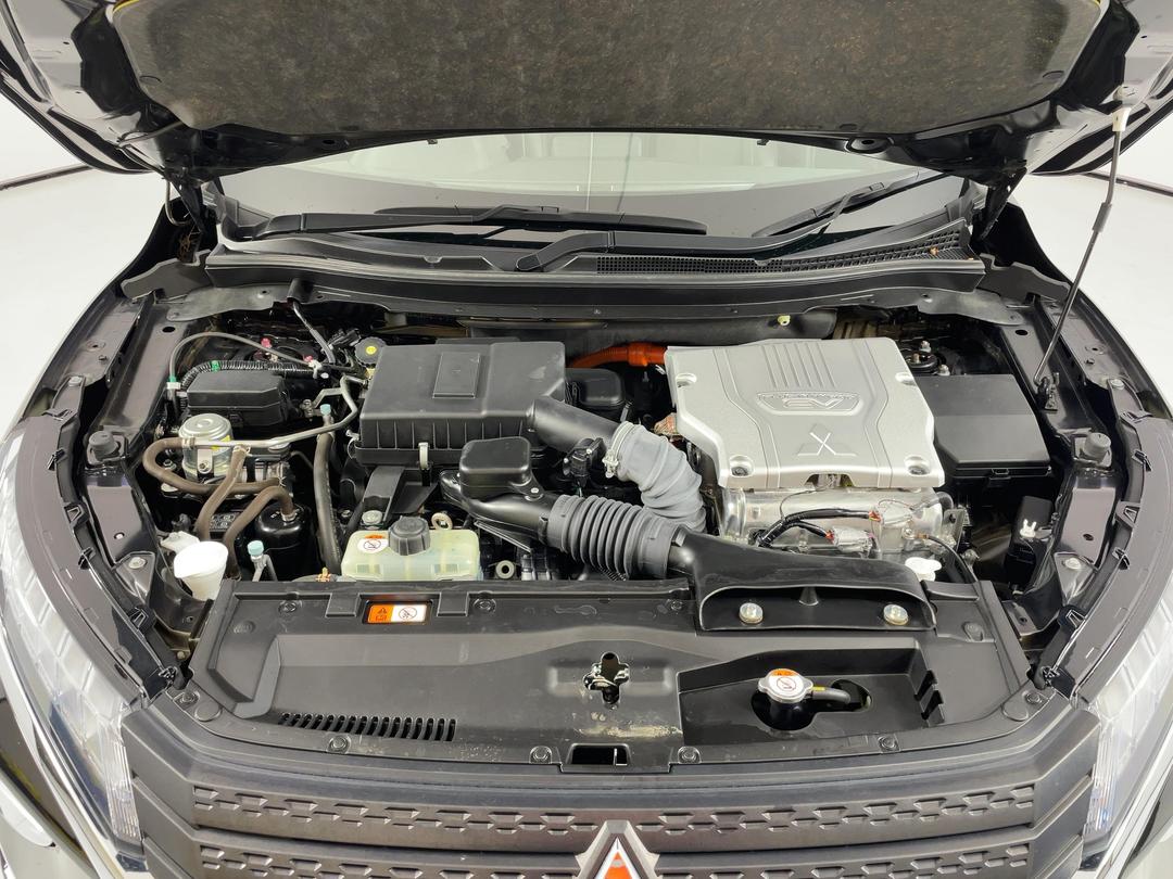 Photo '13' of Mitsubishi Eclipse Cross