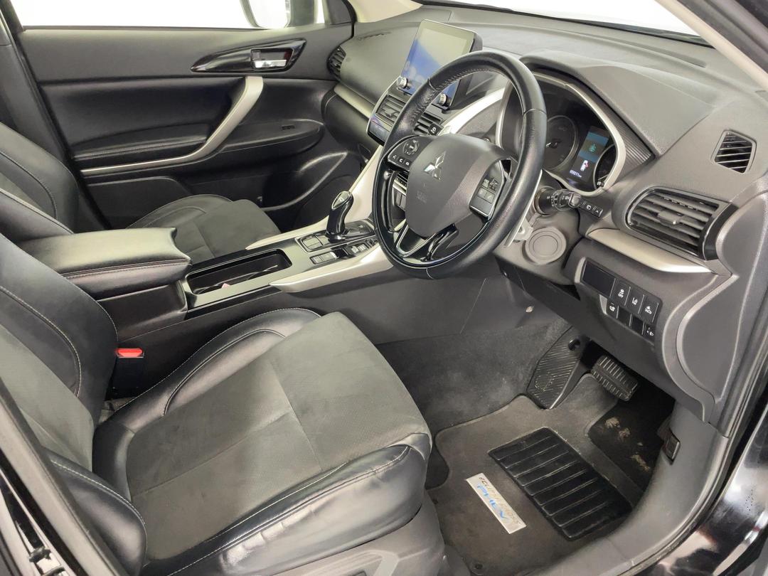 Photo '16' of Mitsubishi Eclipse Cross