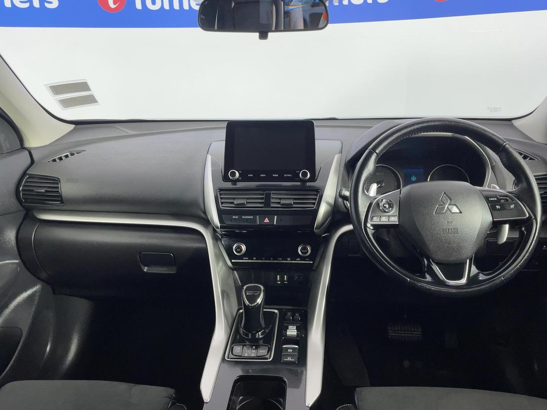 Photo '17' of Mitsubishi Eclipse Cross