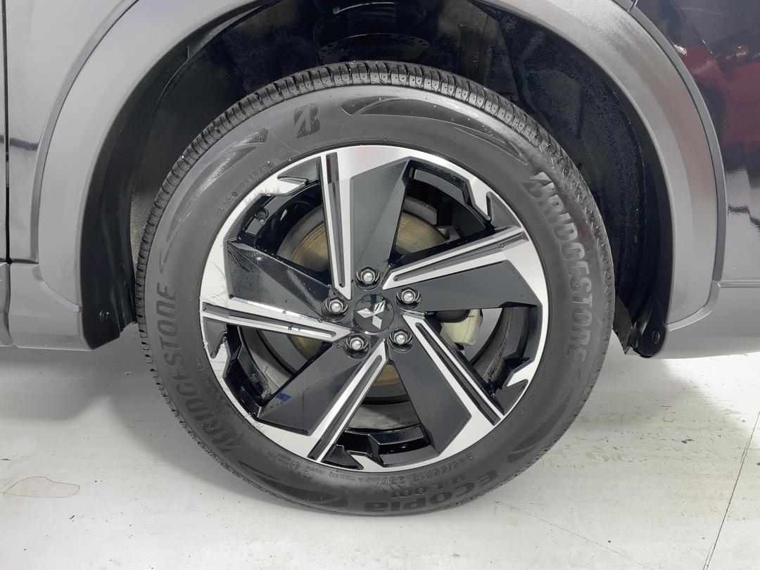 Photo '9' of Mitsubishi Eclipse Cross