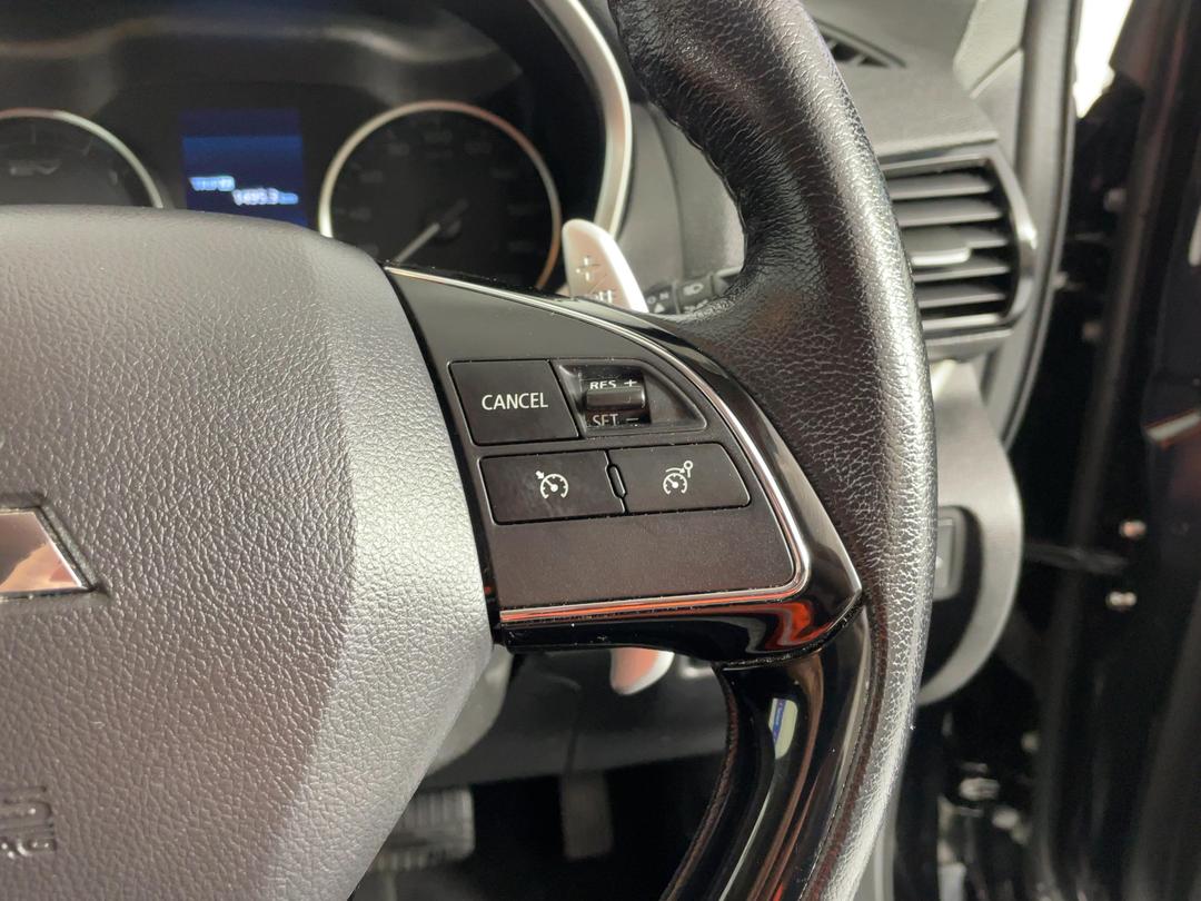 Photo '25' of Mitsubishi Eclipse Cross