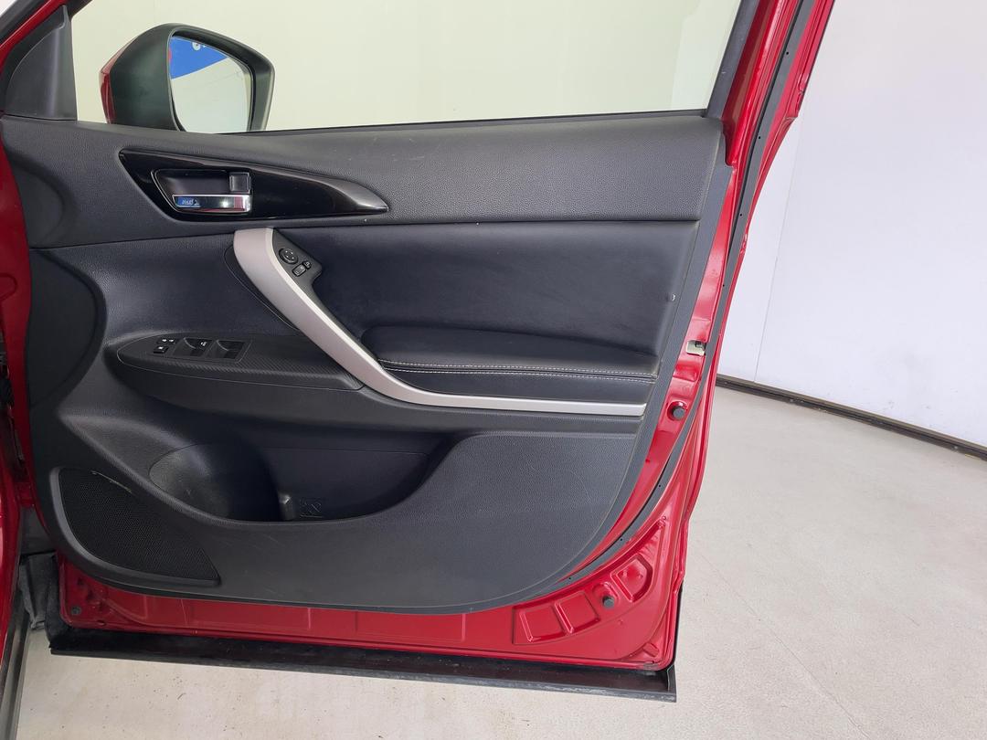 Photo '15' of Mitsubishi Eclipse Cross