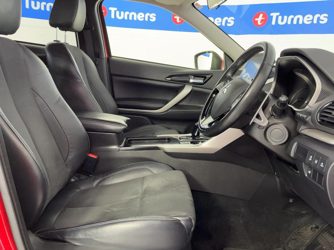 Photo '16' of Mitsubishi Eclipse Cross