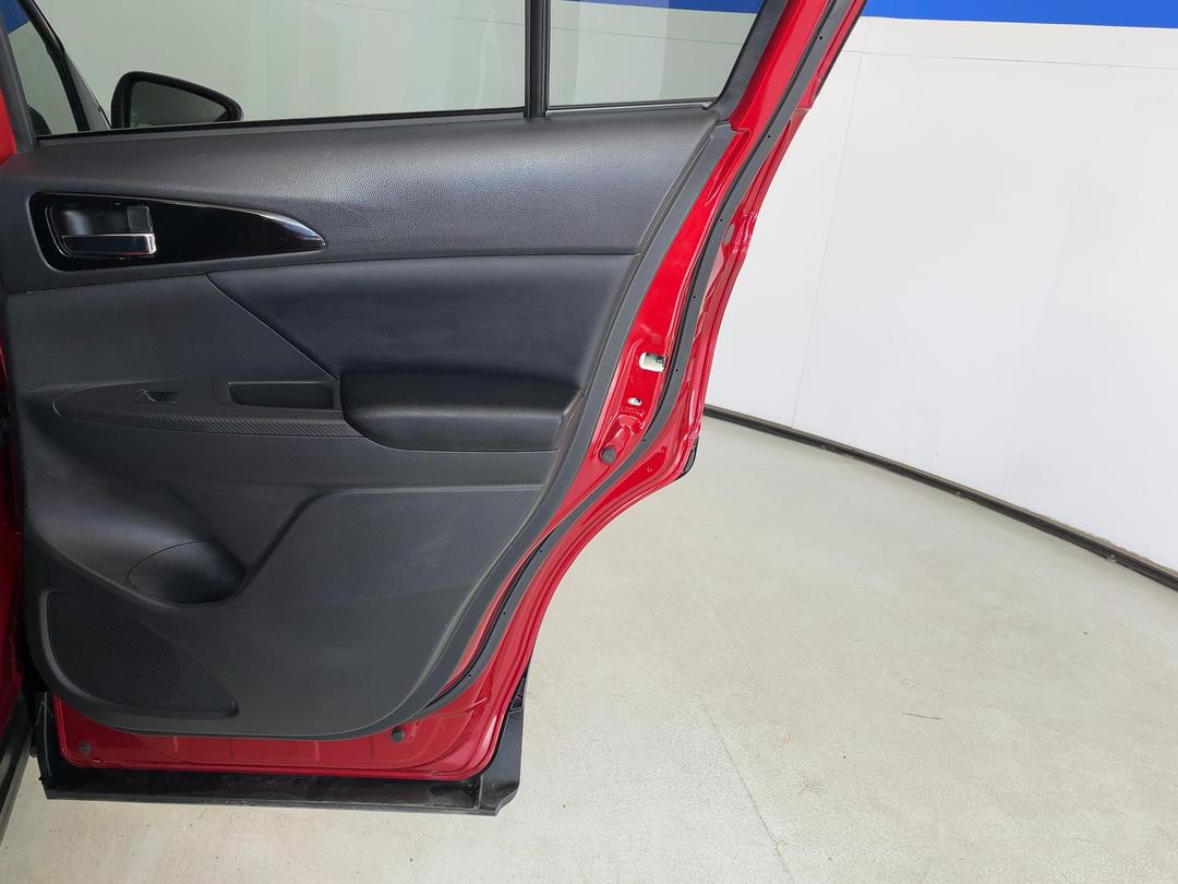 Photo '19' of Mitsubishi Eclipse Cross