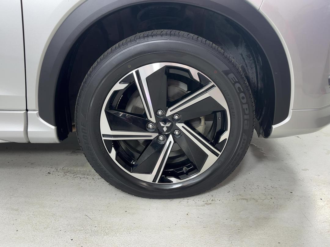 Photo '9' of Mitsubishi Eclipse Cross