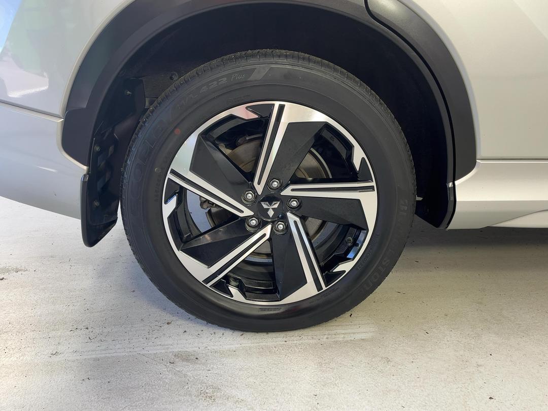 Photo '12' of Mitsubishi Eclipse Cross