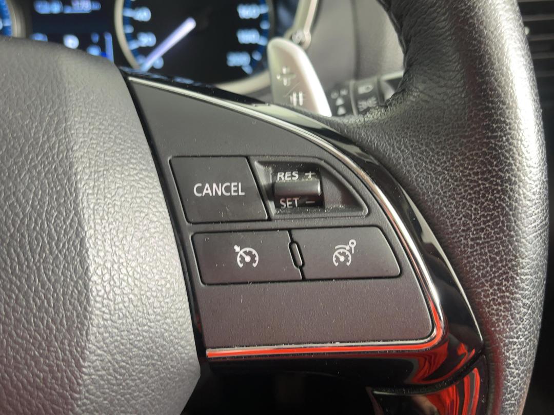 Photo '24' of Mitsubishi Eclipse Cross