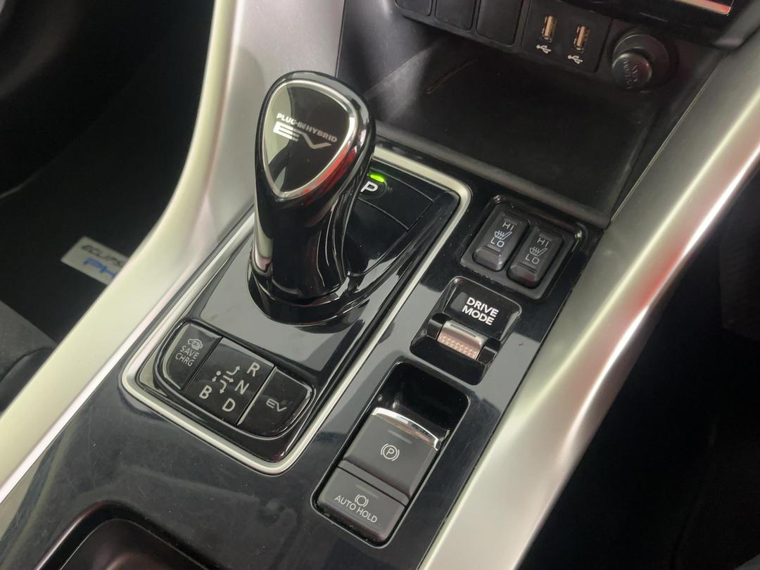 Photo '27' of Mitsubishi Eclipse Cross