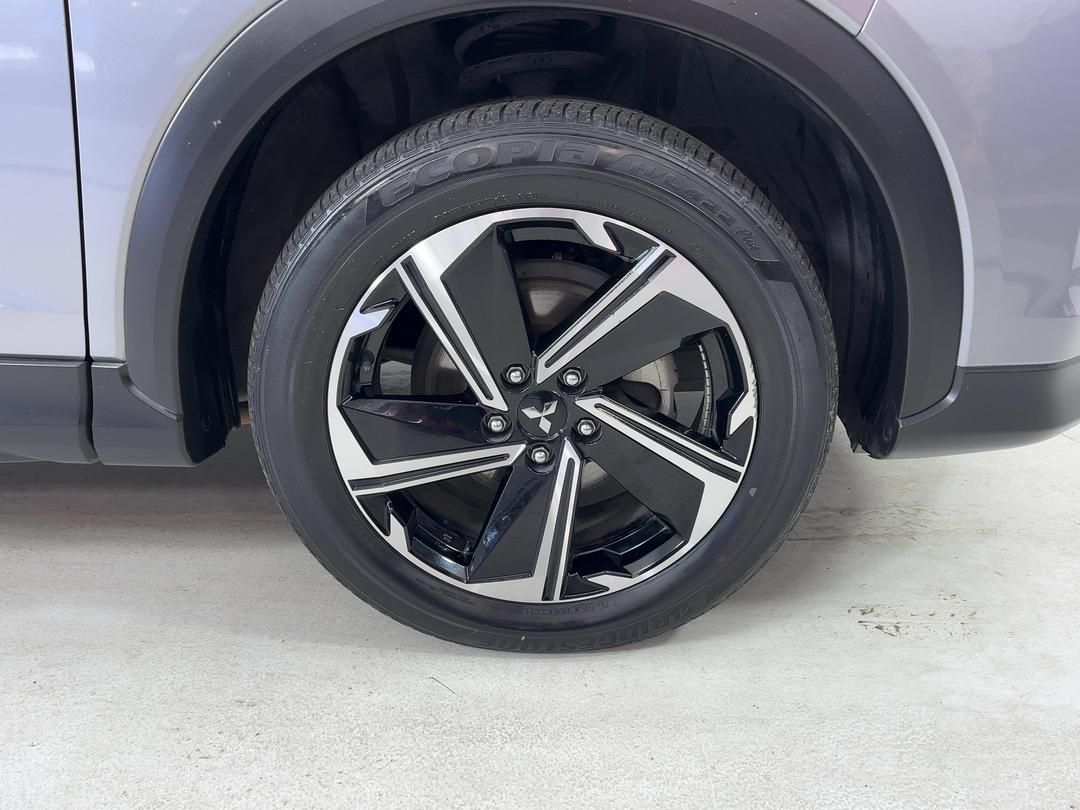 Photo '9' of Mitsubishi Eclipse Cross
