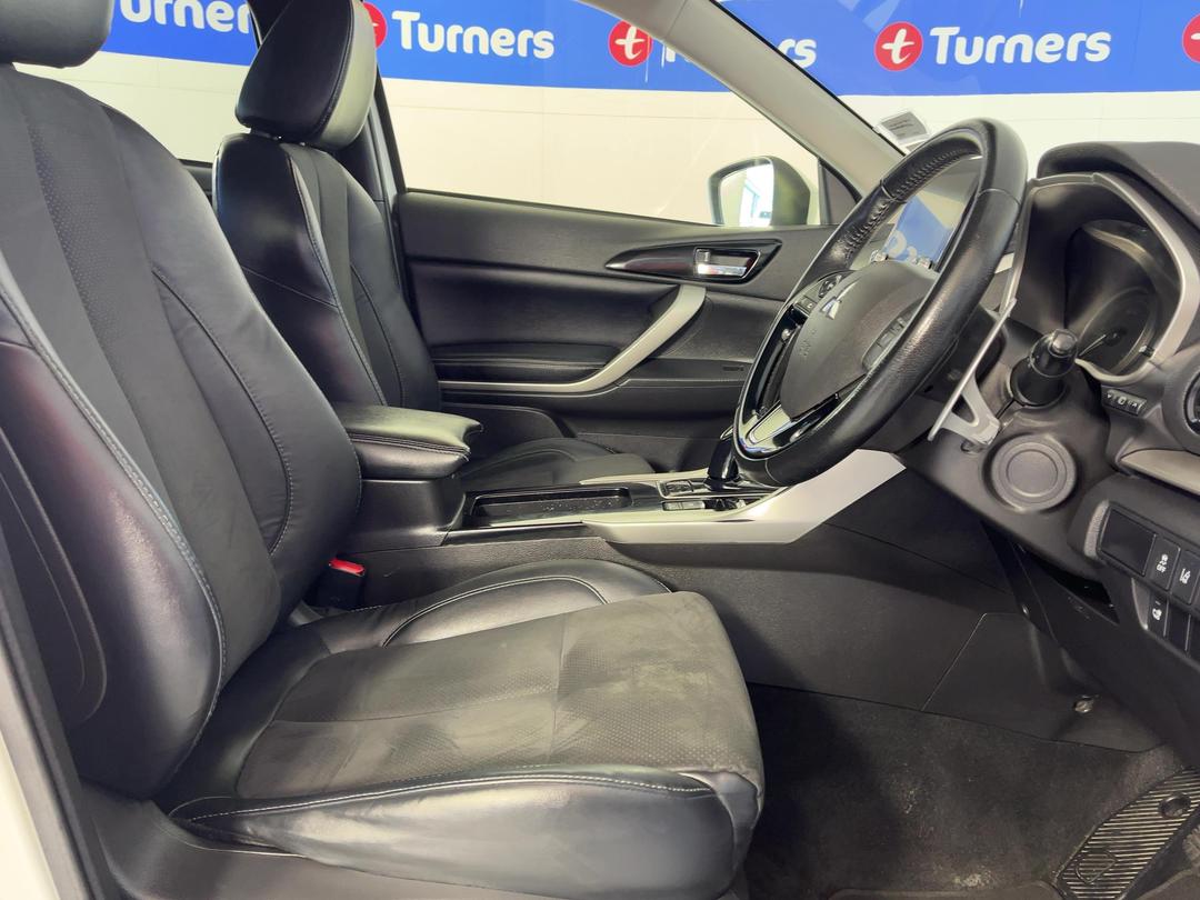 Photo '16' of Mitsubishi Eclipse Cross