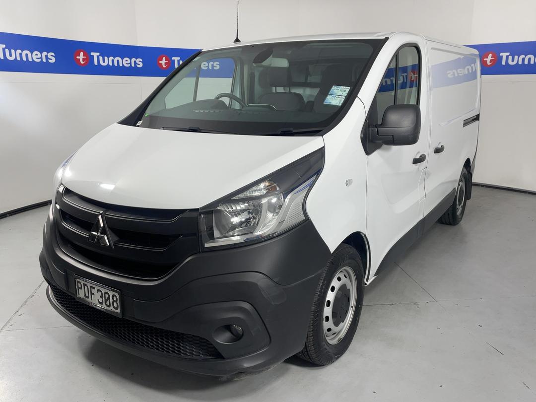 Photo '4' of Mitsubishi Express