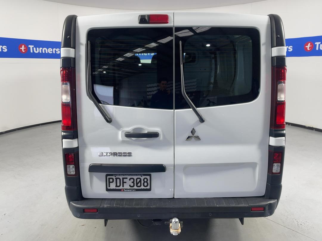 Photo '6' of Mitsubishi Express