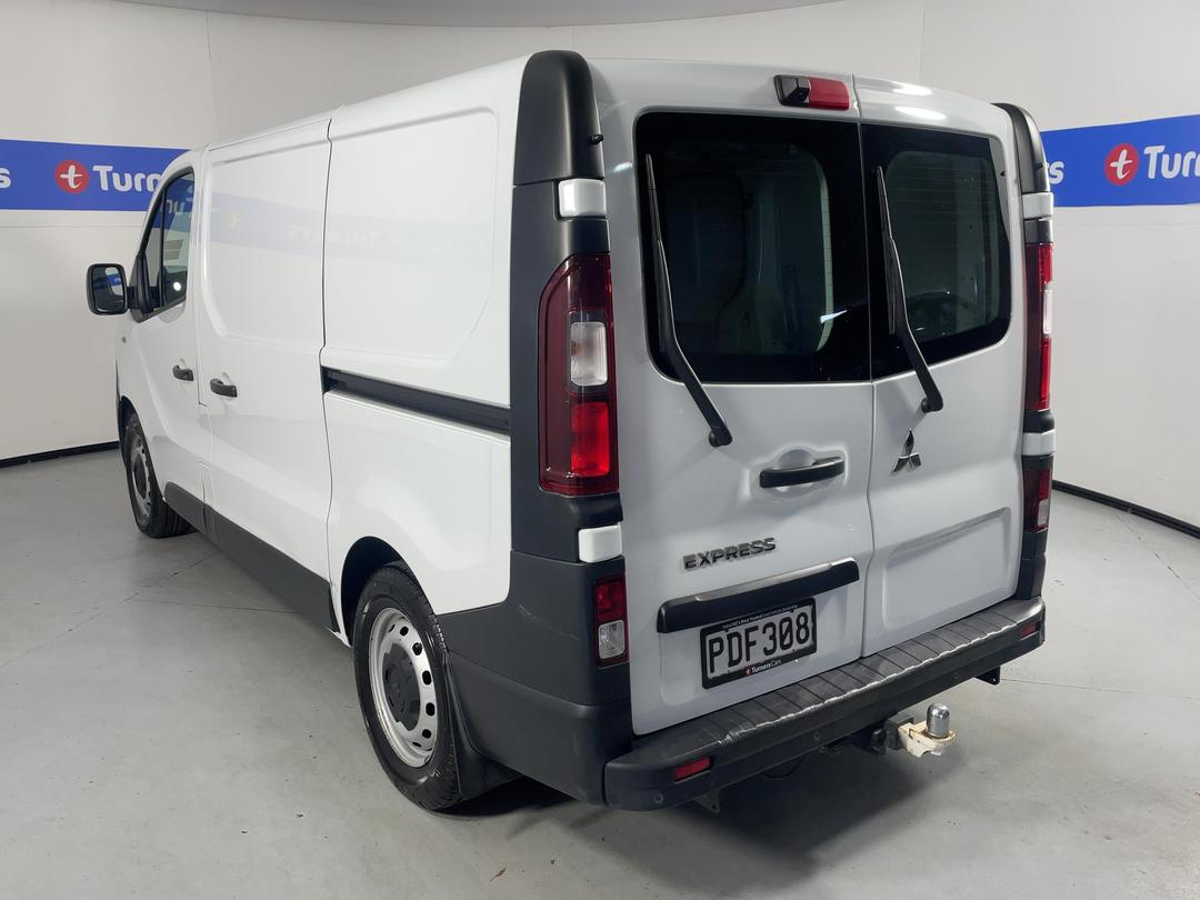 Photo '5' of Mitsubishi Express