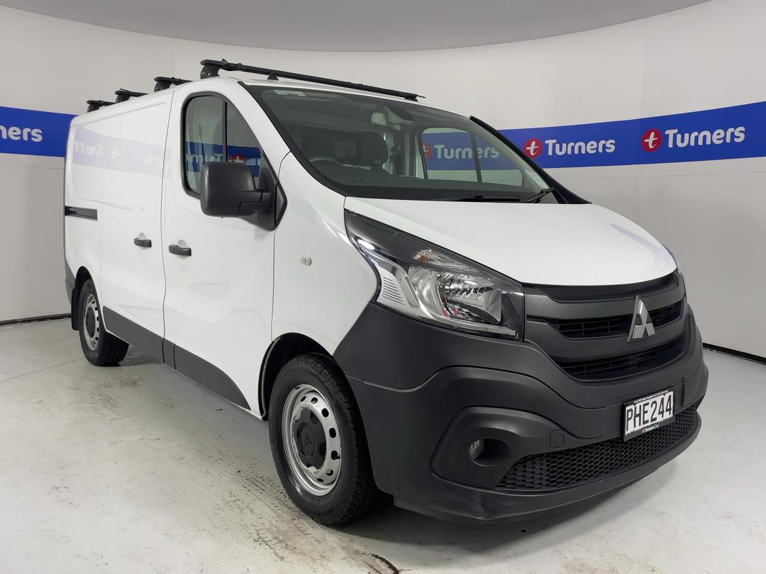 Photo '1' of Mitsubishi Express