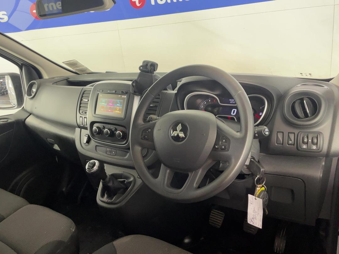 Photo '17' of Mitsubishi Express