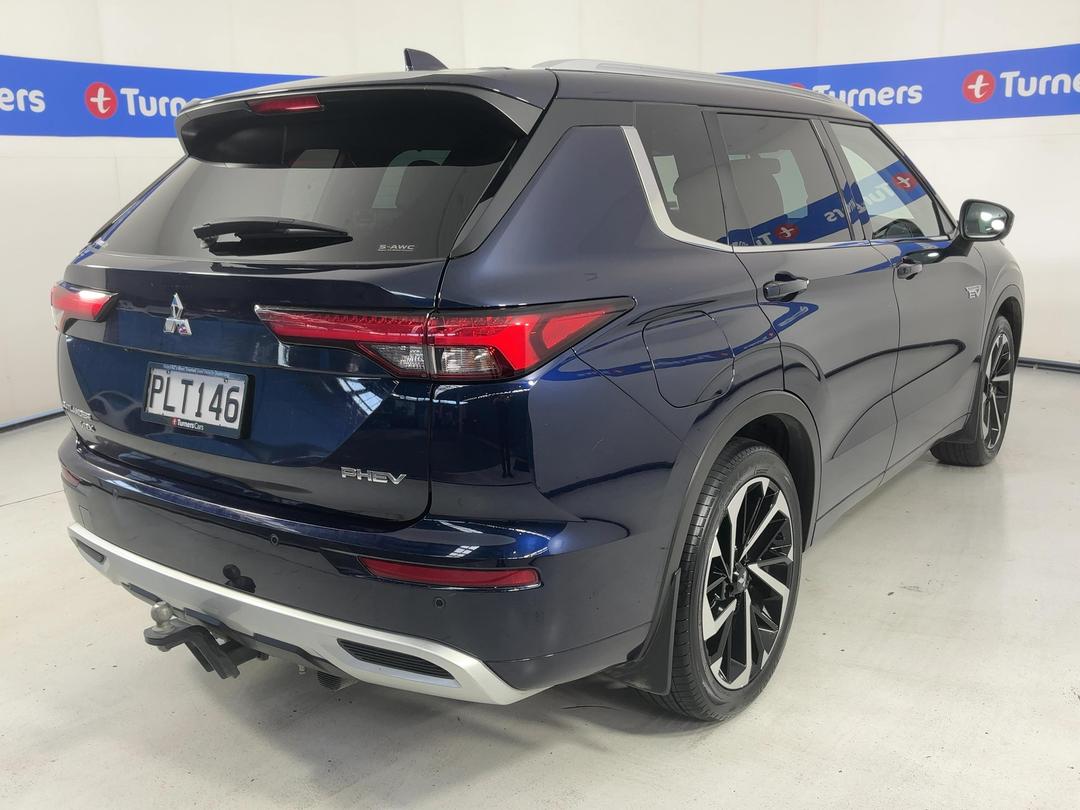 Photo '7' of Mitsubishi Outlander
