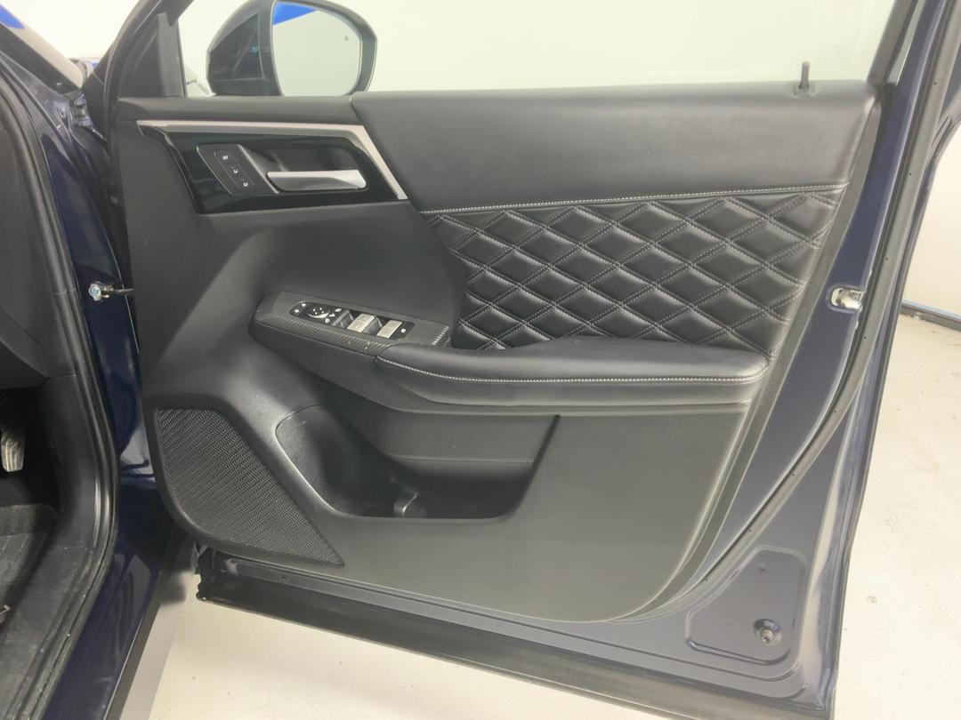 Photo '15' of Mitsubishi Outlander