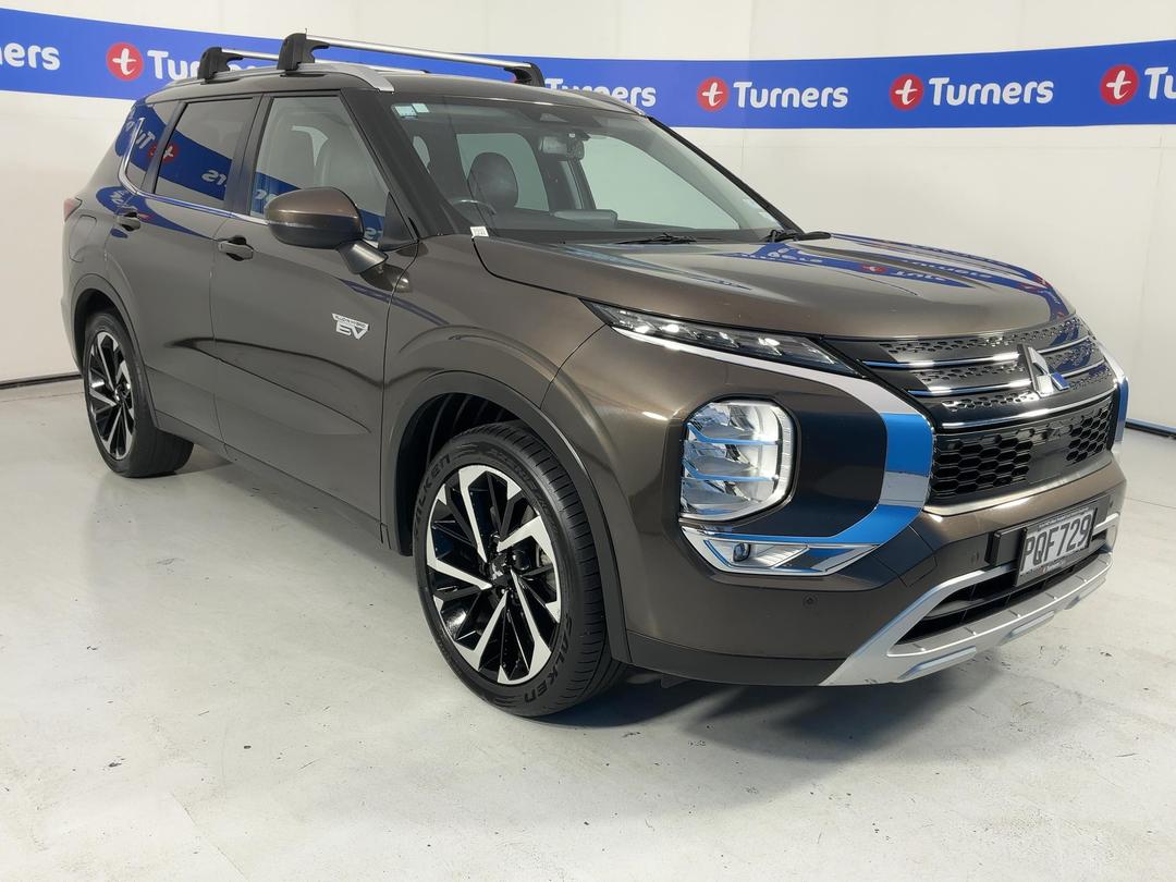 Photo '1' of Mitsubishi Outlander