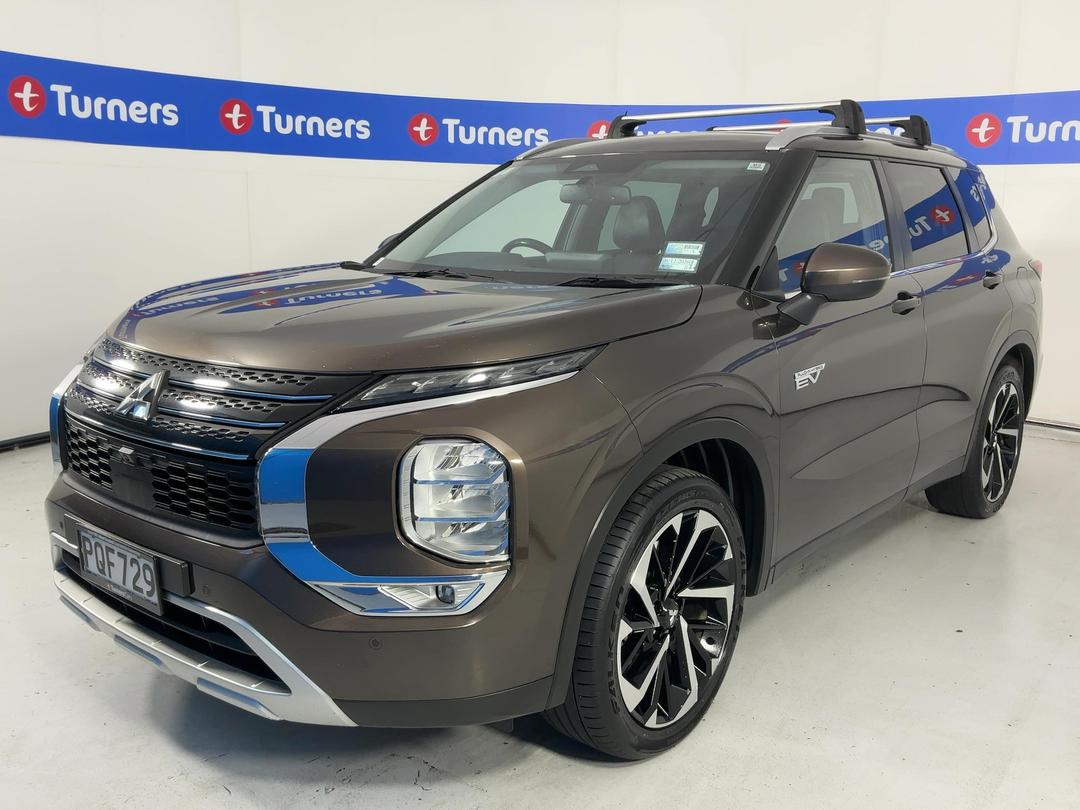 Photo '4' of Mitsubishi Outlander