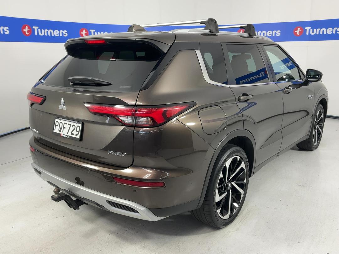 Photo '7' of Mitsubishi Outlander